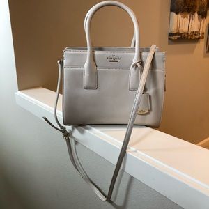 ♠️ Kate Spade handbag with crossbody strap!